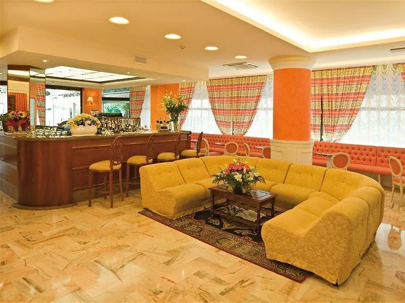 לידו די ג'סולו Hotel Cambridge  לידו די ג'סולו