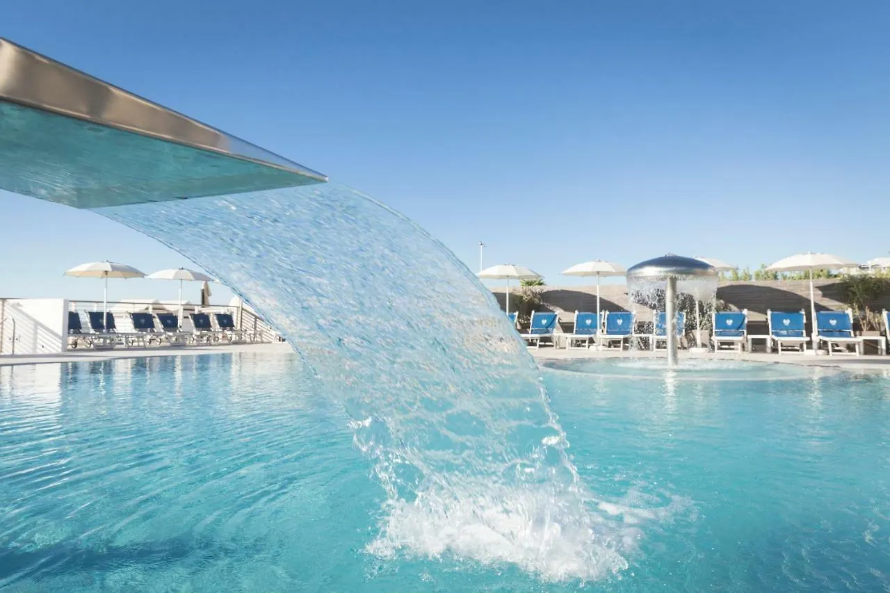 לידו די ג'סולו Hotel Cambridge  לידו די ג'סולו